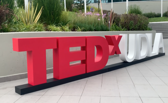 TEDxUDLA