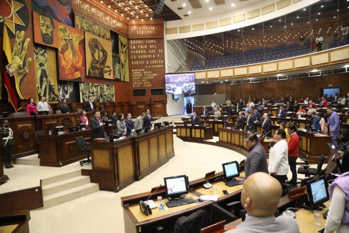 Asambleístas se reunieron hoy para definir la creación de comisión de la Verdad.