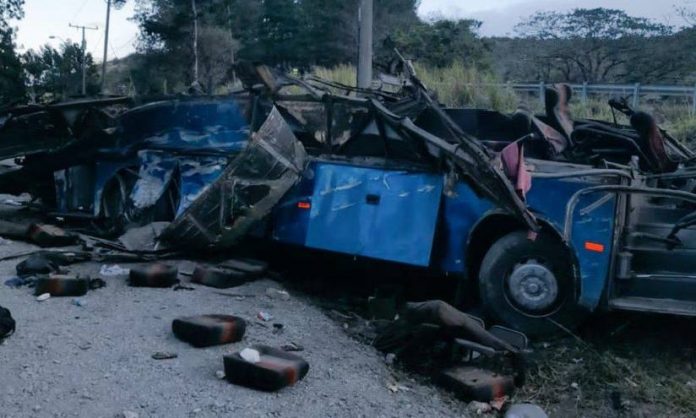 Los 11 ecuatorianos heridos en el accidentes continúan con su recuperación y se informa que se encuentran estables.