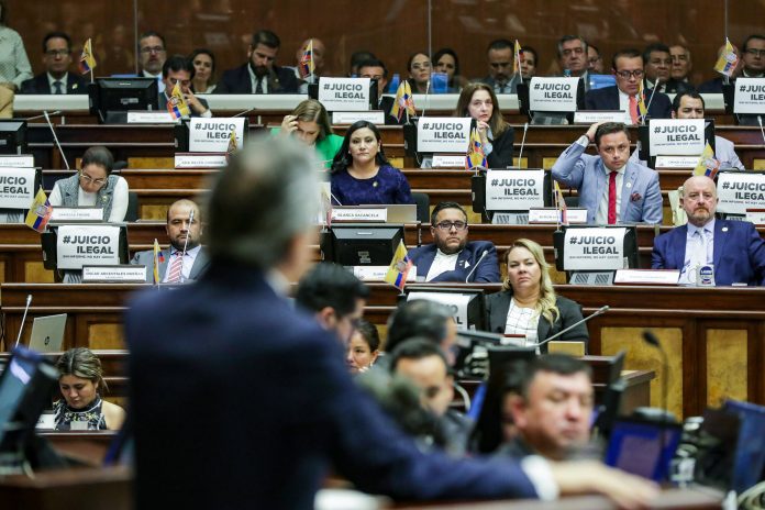 Reacciones de Nebot, Correa y Conaie.