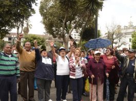 La Confederación Nacional de Jubilados exige un diálogo con el Gobierno para impulsar reformas al sistema de salud y pensiones.