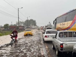 Conductores de transporte interprovincial enfrentan recorridos más largos, accidentes y mayores costos operativos debido al cierre de vías.